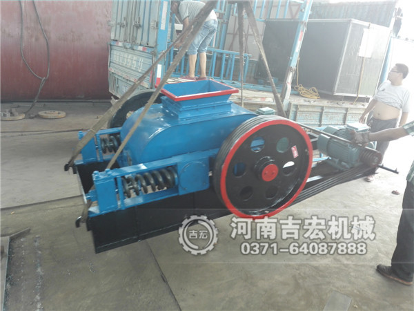 挑選對輥破碎機(jī)的輥皮絕對不能馬虎！