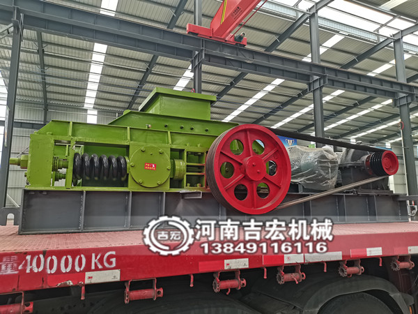 廢舊柏油路面破碎機哪種設(shè)備比較好,性能優(yōu)勢是什么？